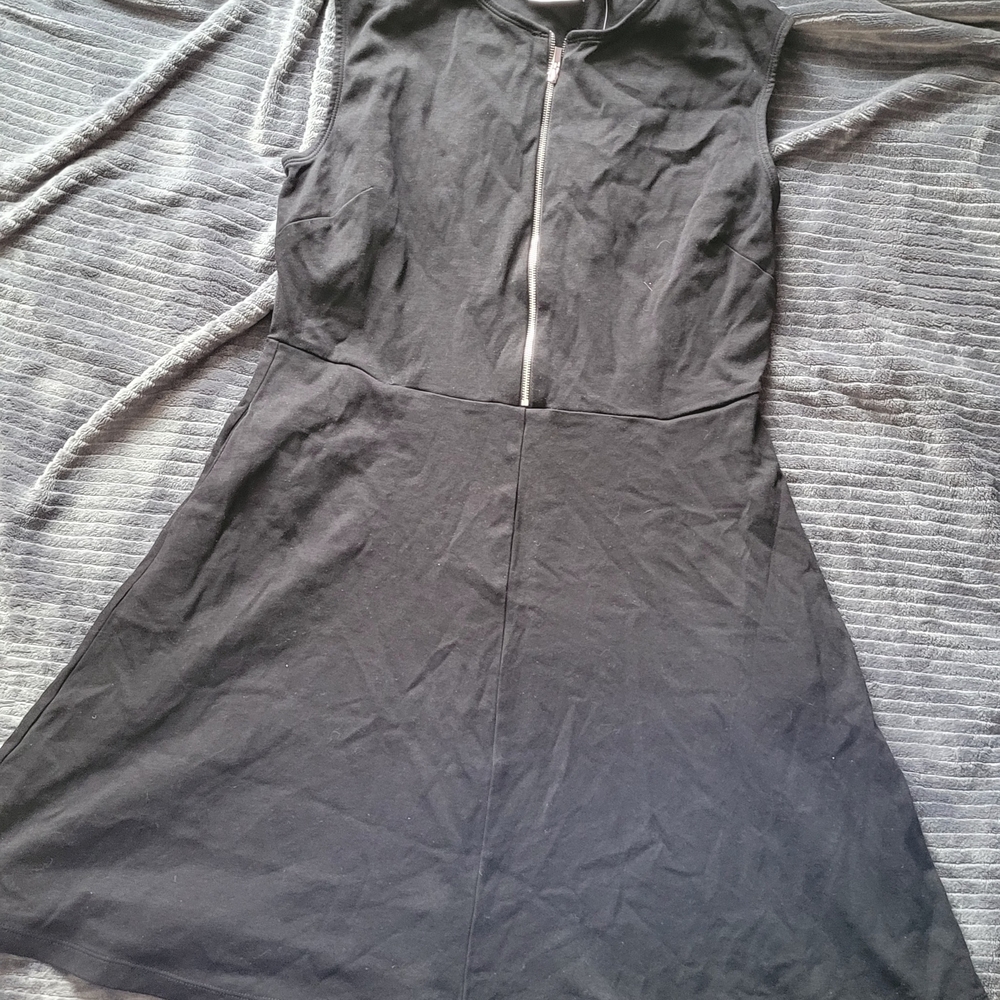 Elegant Black Sleeveless Dress